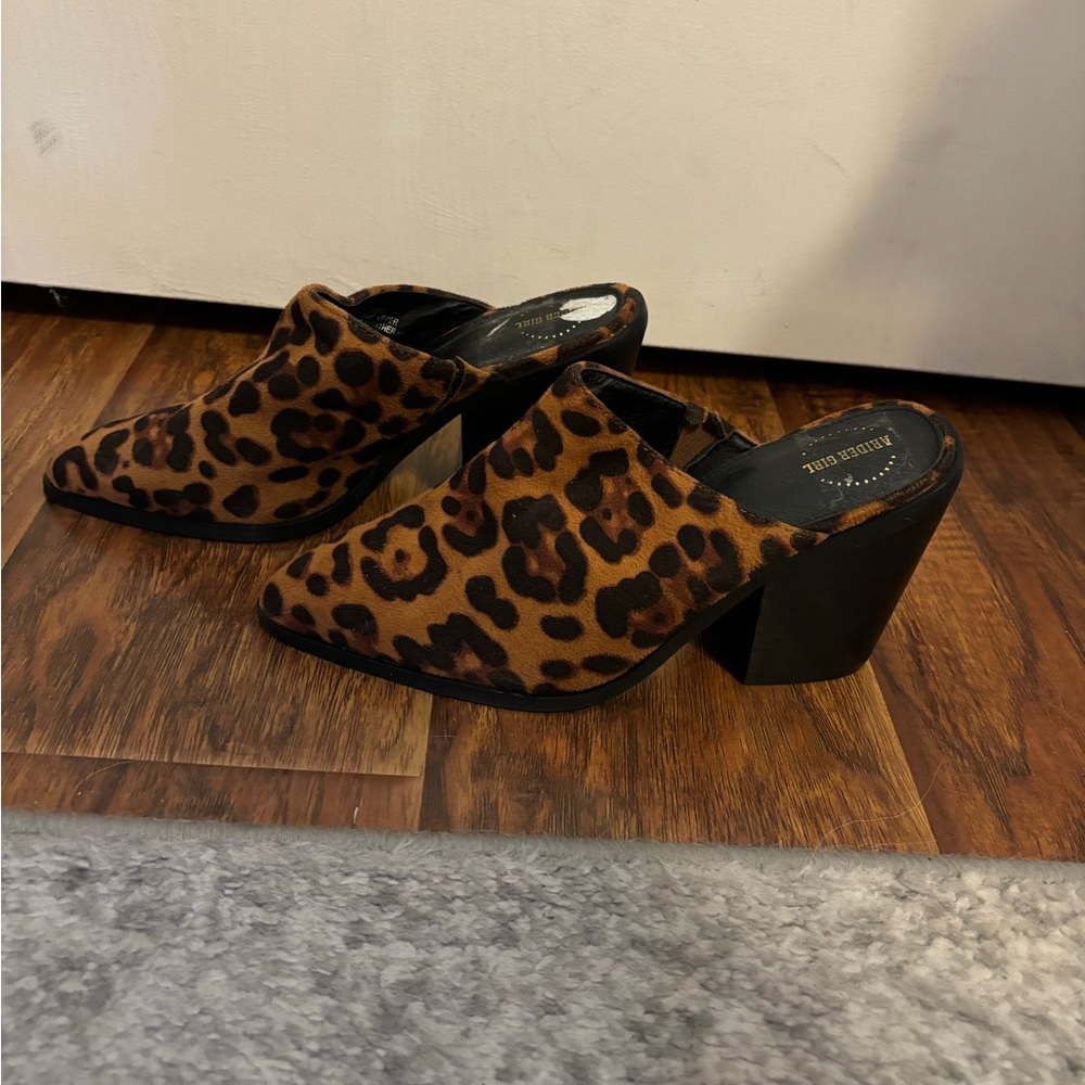 Leopard heels - Picture 2 of 4